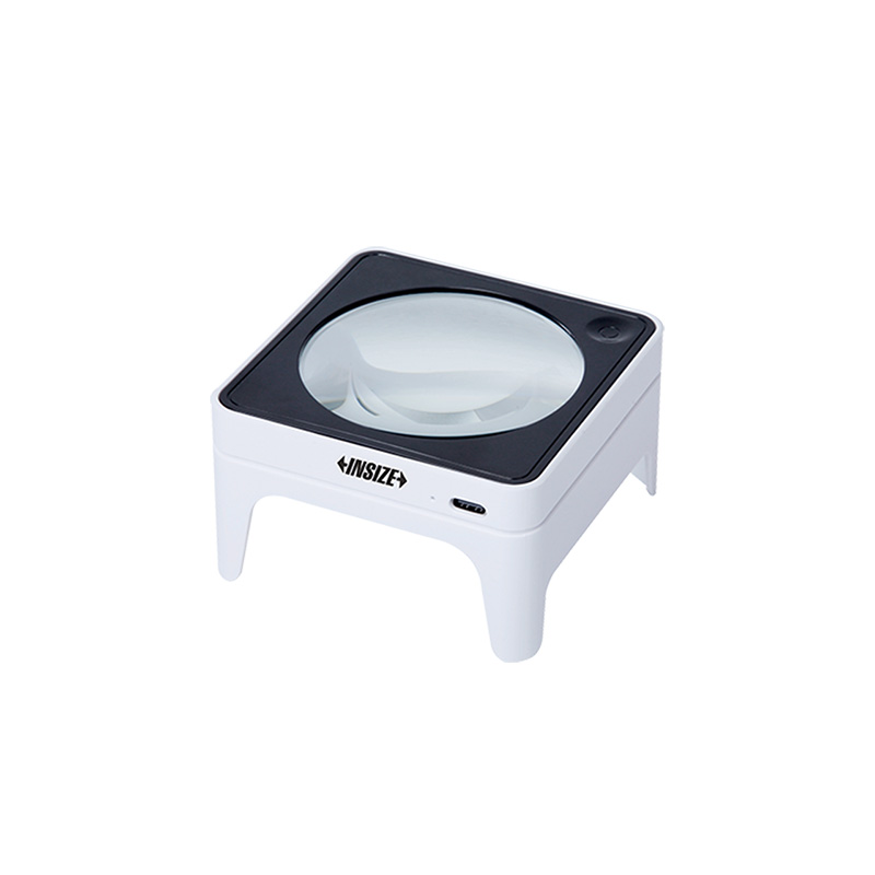 Magnifier With Illumination